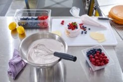 METRO Professional Schneebesen, Edelstahl/ Polypropylene / Thermoplastischer Kunststoff, 26.4 X 7.08 Cm, 8 Drähte, Rutschfester Griff, Schwarz -Backzeug Laden 8fc4e136 61b2 4147 97cb 9731878d69e2