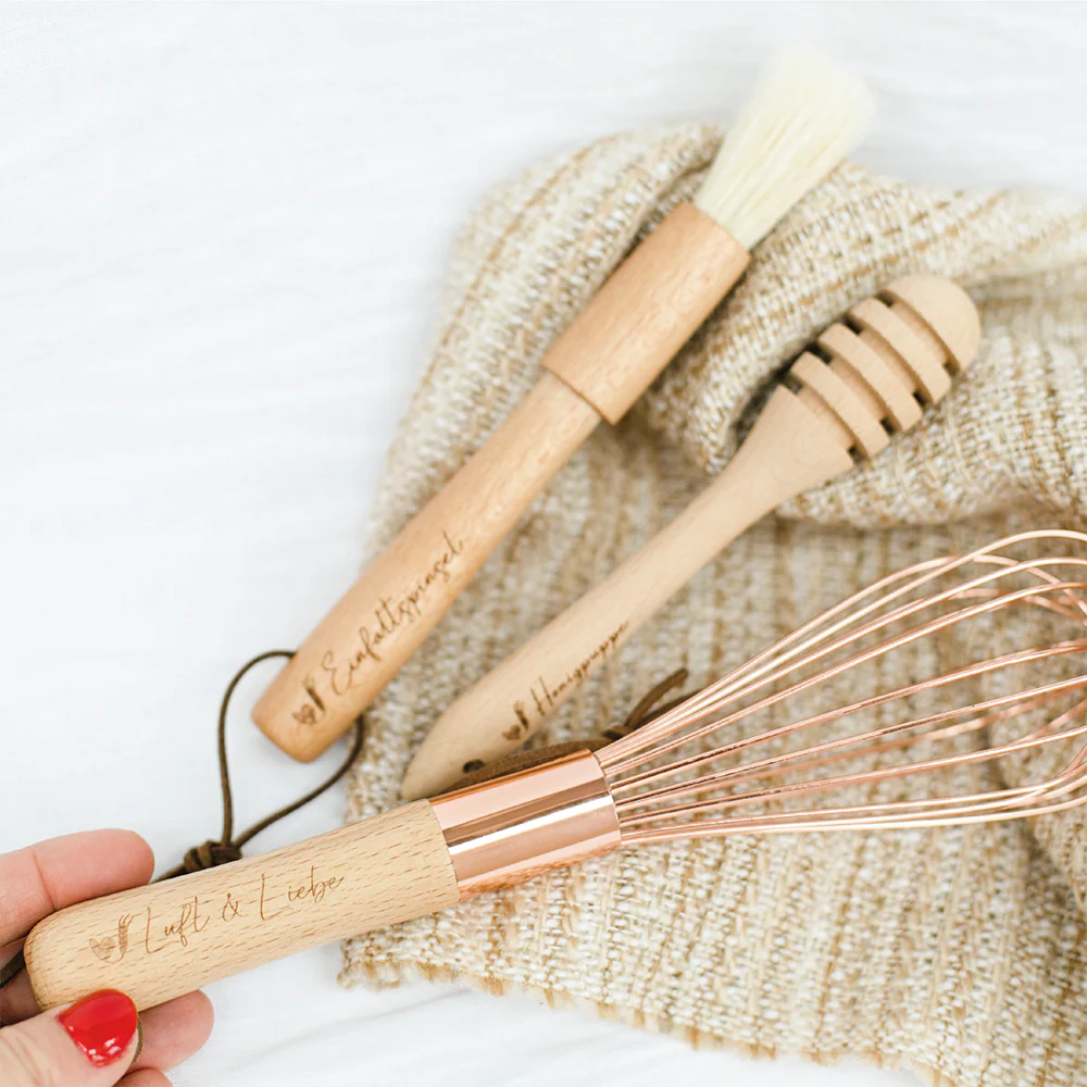 Backzeug Laden -Backzeug Laden Schneebesen Backpinsel Honigloeffel Endkunde neu